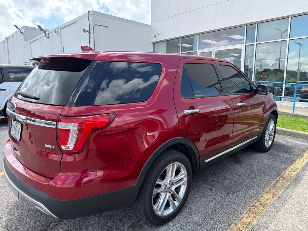 Used 2016 Ruby Red Metallic Ford Limited image 4
