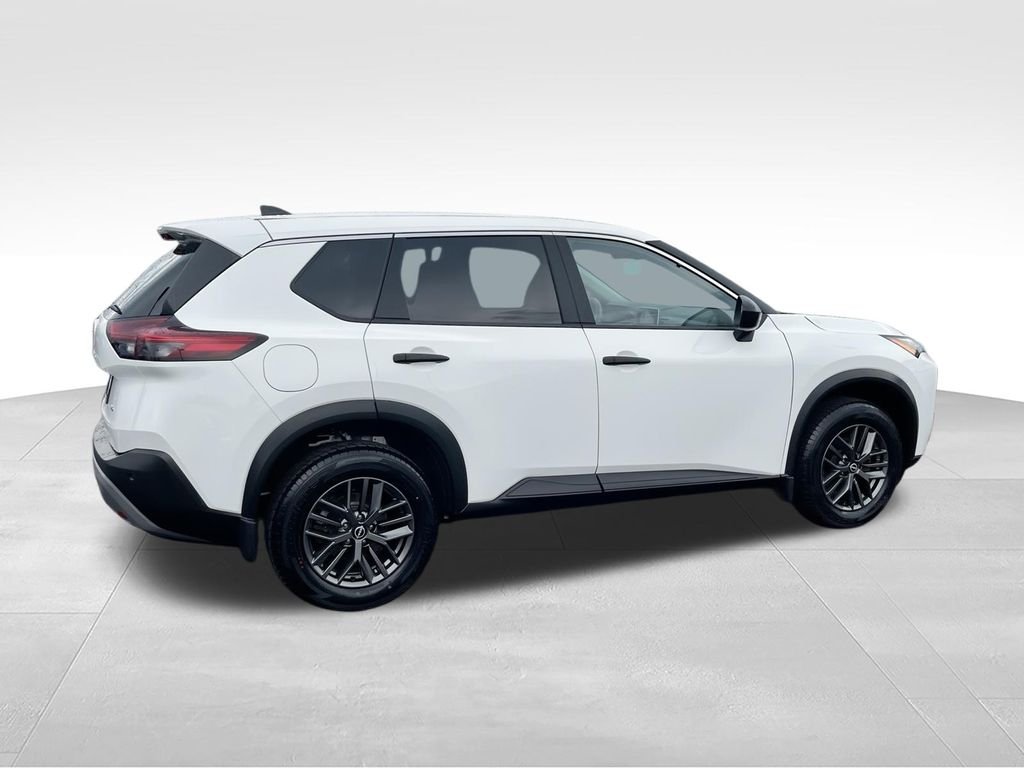 Used 2023 White Nissan S image 8