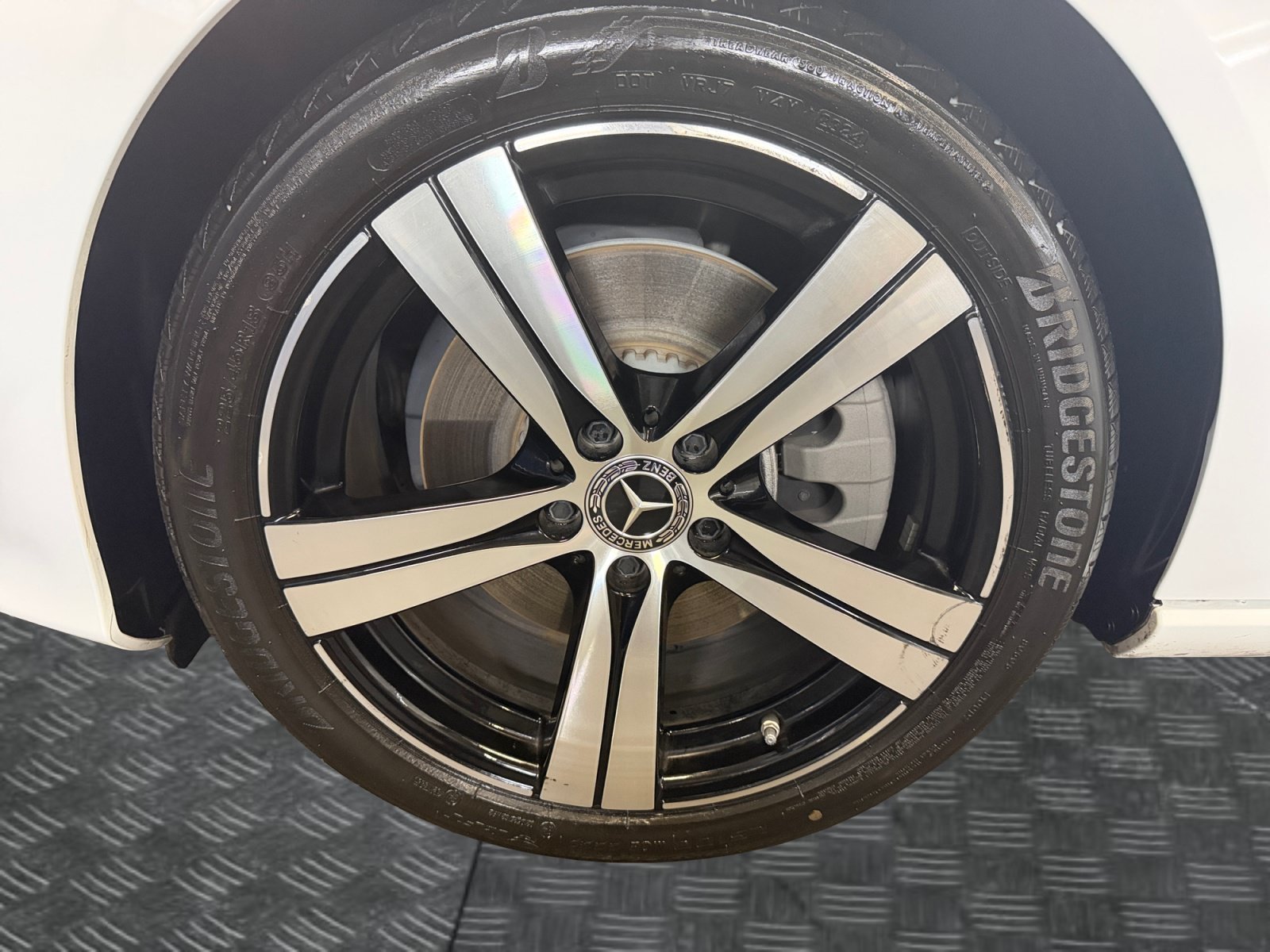 Used 2025 Polar White Mercedes-Benz C 300 image 9