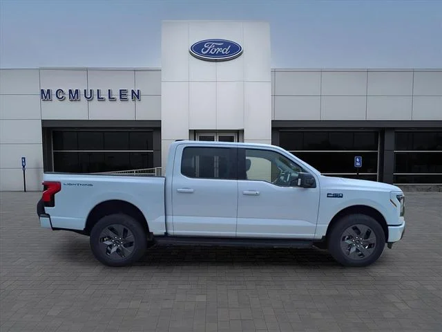 2025 Ford F-150 Lightning Flash - Photo 6