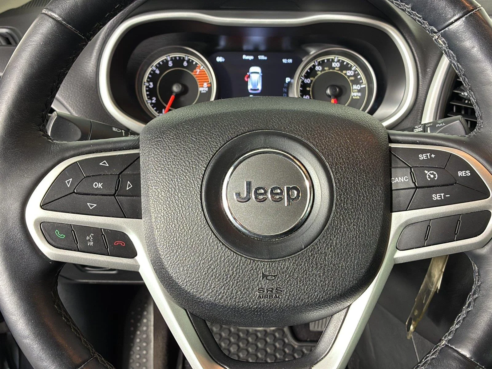 Used 2017 Granite Crystal Metallic Clearcoat Jeep Trailhawk image 39