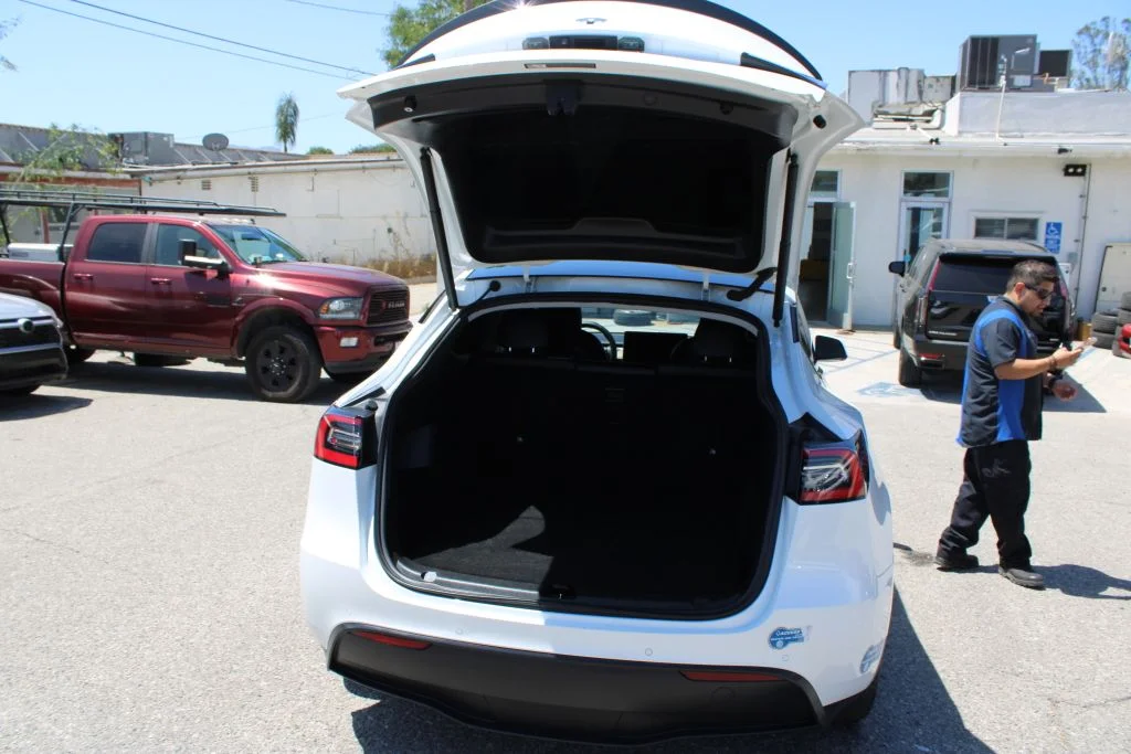 Used 2021 White Tesla Standard Range image 10