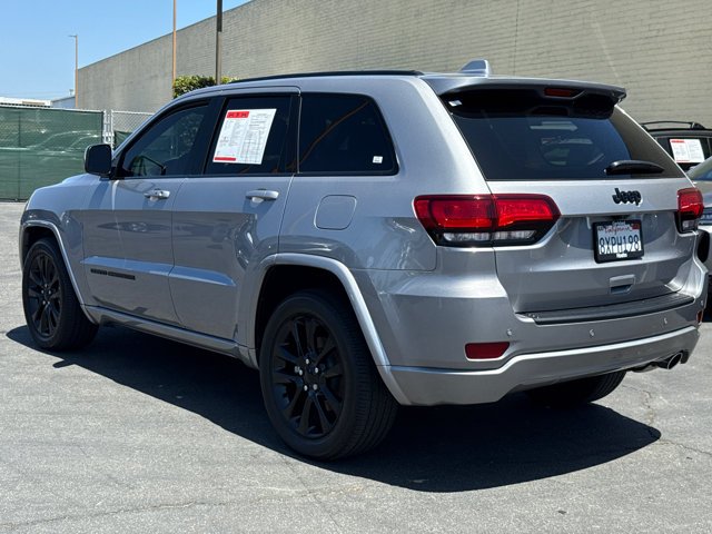 Used 2021 Silver Jeep Laredo X image 7