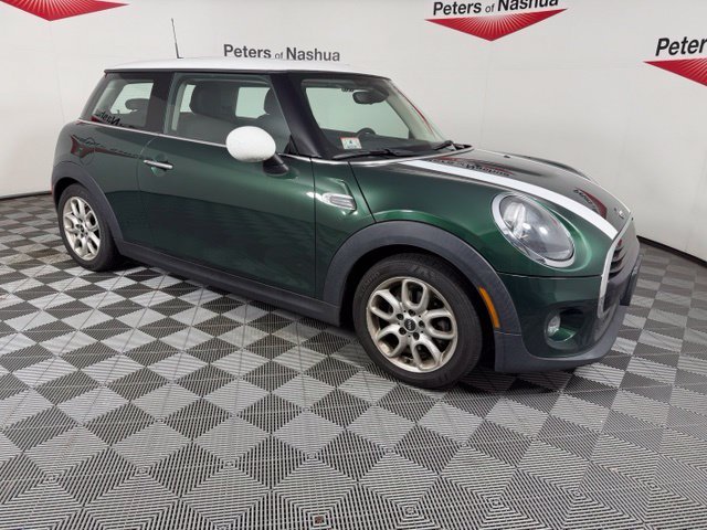 Used 2019 British Racing Green Metallic MINI Signature image 1