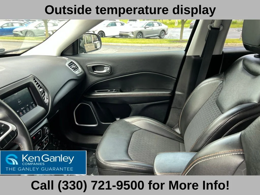 Used 2019 Black Jeep Latitude image 40