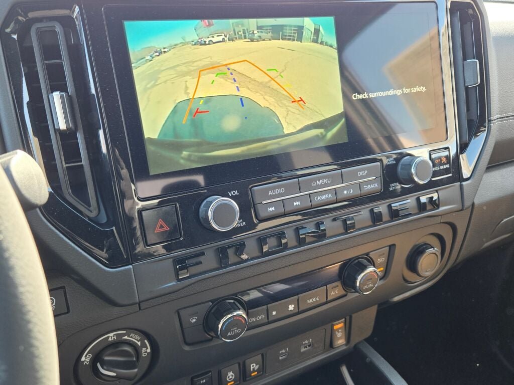New 2026 Boulder Gray Pearl Nissan Crew Cab SV image 23