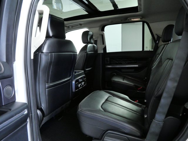 Used 2019 White Ford Platinum image 12