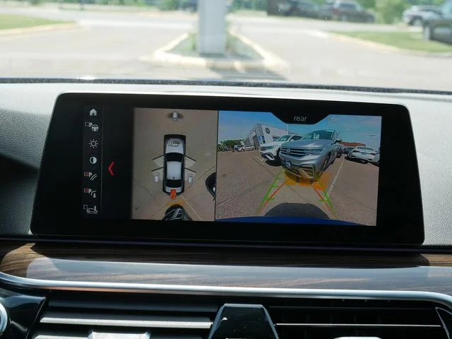 Used 2019 Blue Metallic BMW 540i xDrive image 28