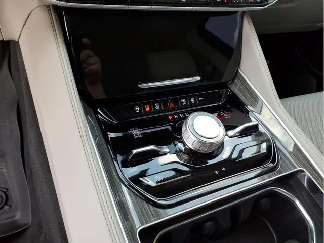 Used 2022 White Jeep Series III image 26