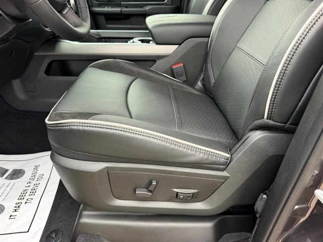 New 2027 Granite Crystal Metallic Clear-Coat Exterior Paint RAM Laramie image 19