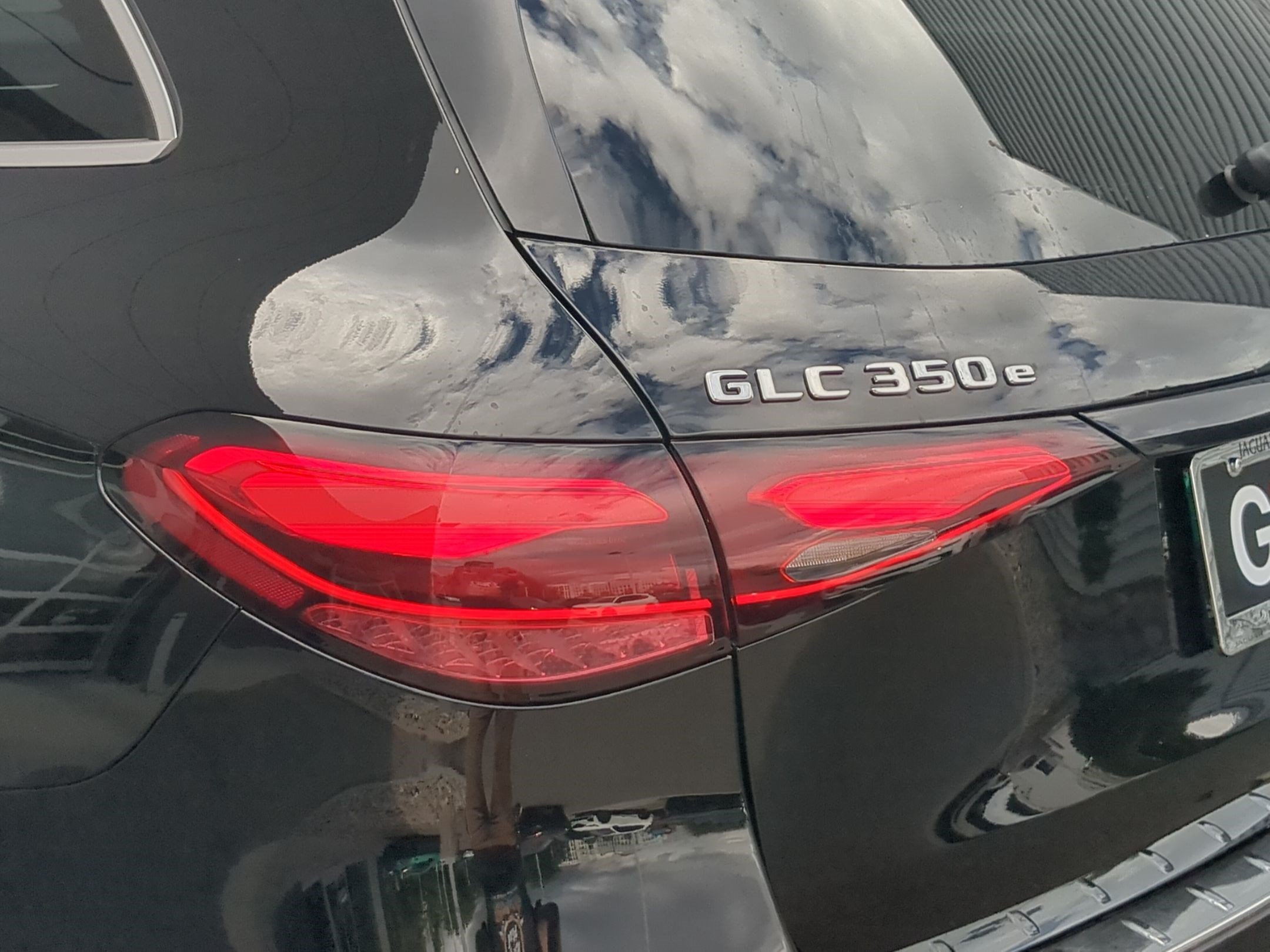 Used 2025 Black Mercedes-Benz GLC 350e image 11