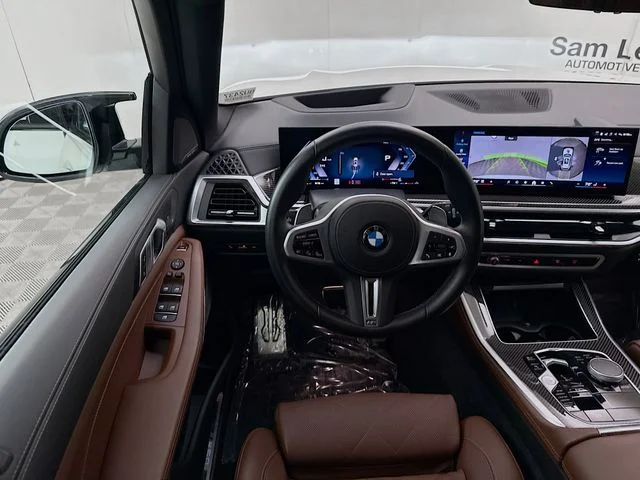 Used 2026 White BMW M60i image 24