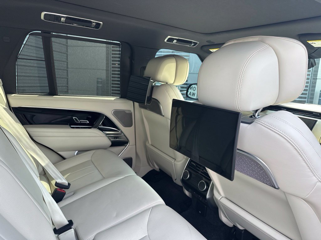 Used 2025 Santorini Black Metallic Land Rover Autobiography image 9