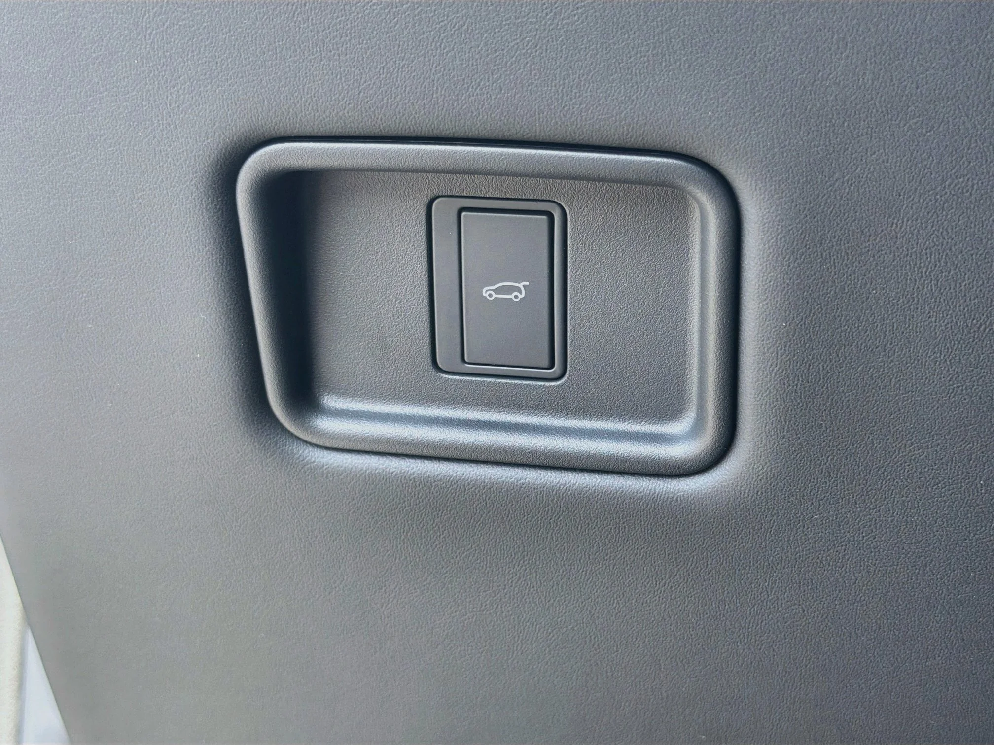 New 2026 Flux Silver Ultra Mettalic Gloss Land Rover Dynamic SE image 37