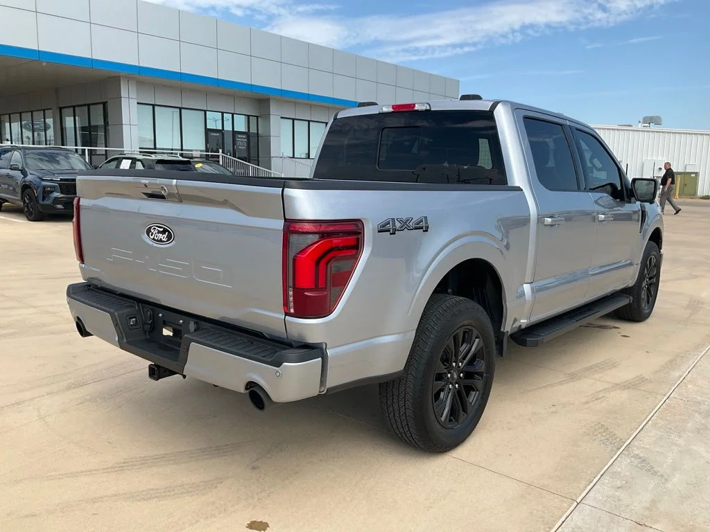 Used 2024 Silver Ford Lariat image 40