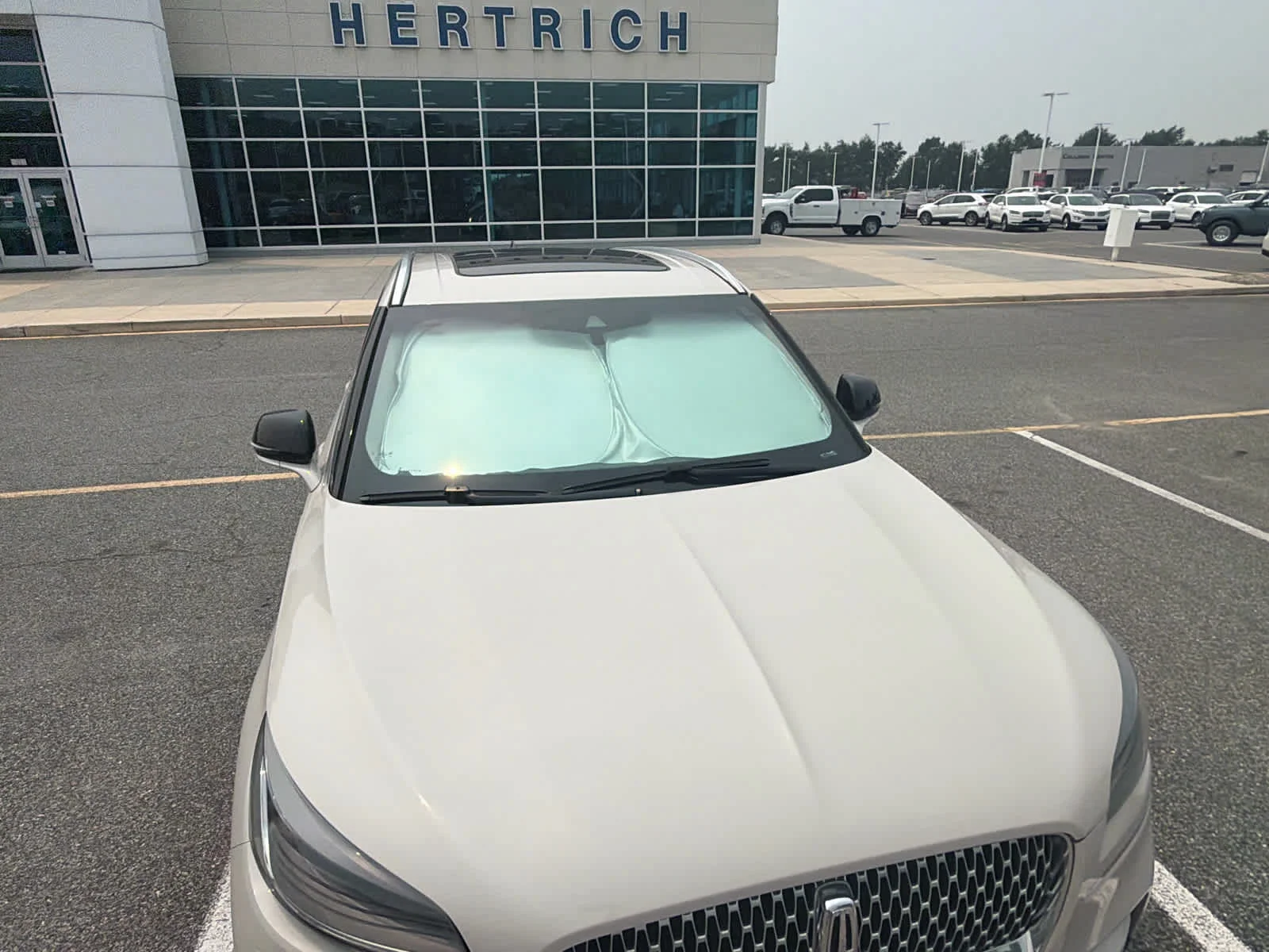 Certified Used 2023 Ceramic Pearl Lincoln Reserve image 3
