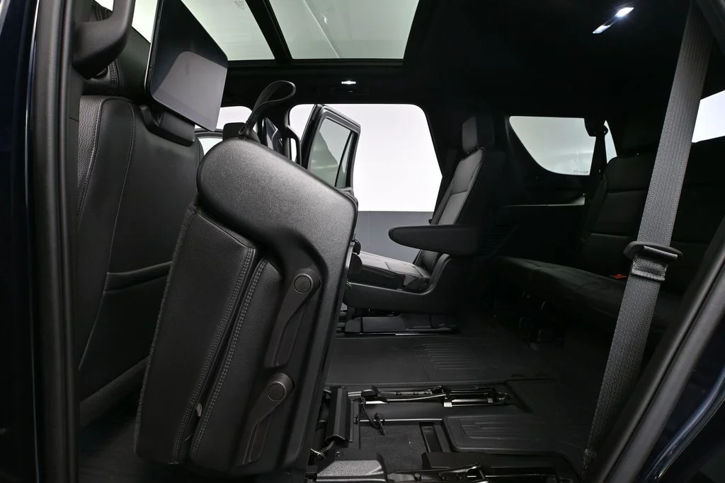 2023 GMC Yukon Denali - Photo 48