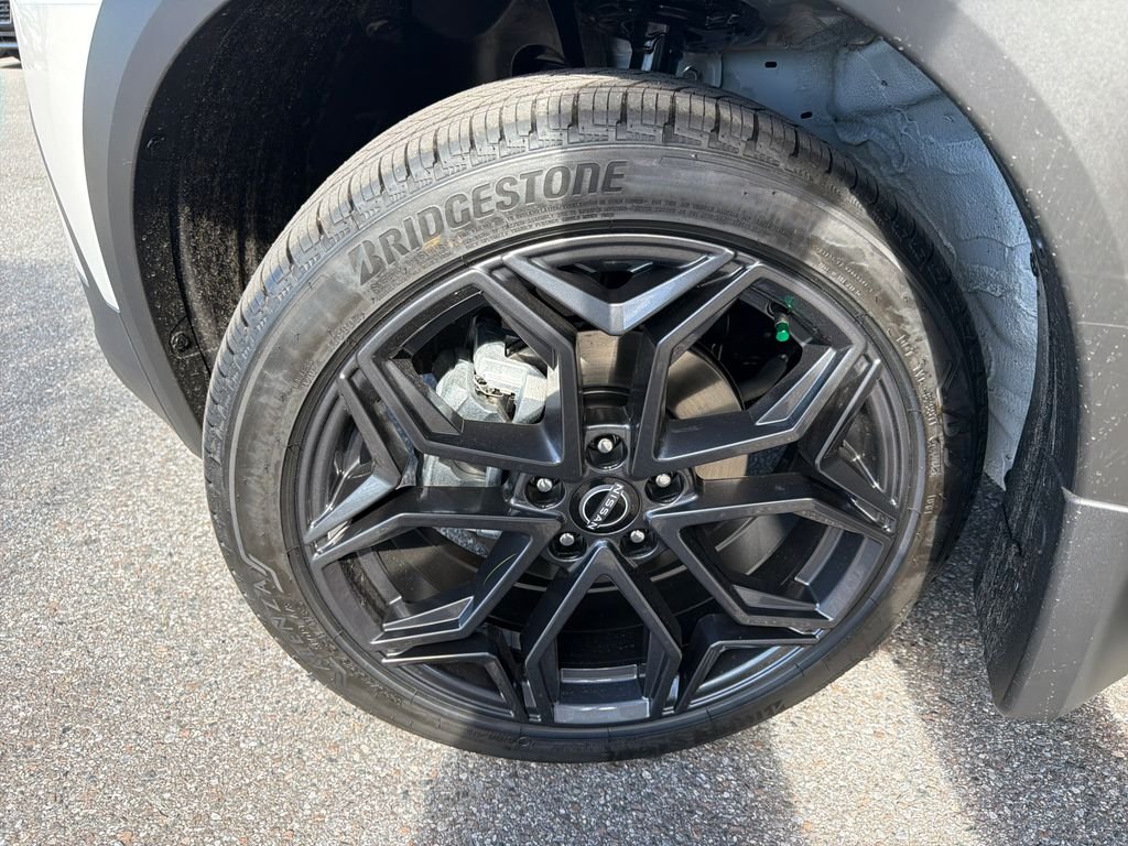 New 2026 Nissan Kicks SR 4D Sport Utility