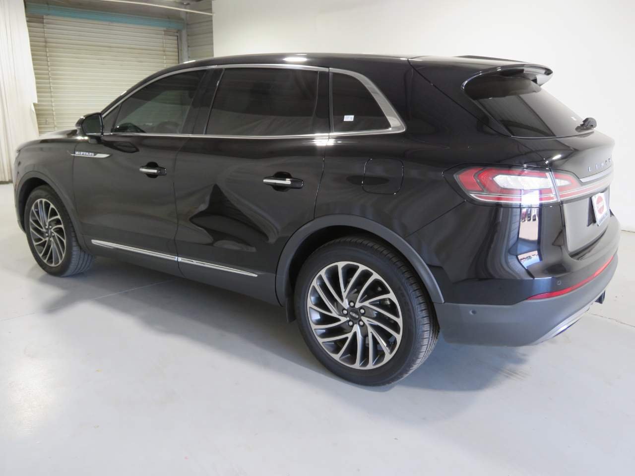 Used 2019 Infinite Black Lincoln Reserve image 8