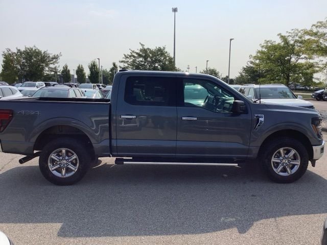 Used 2025 Carbon Gray Metallic Ford XLT image 4