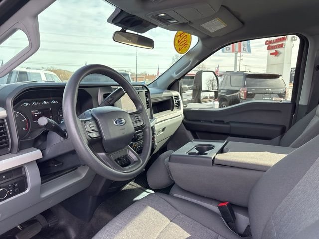 Used 2024 Gray Ford XL image 19