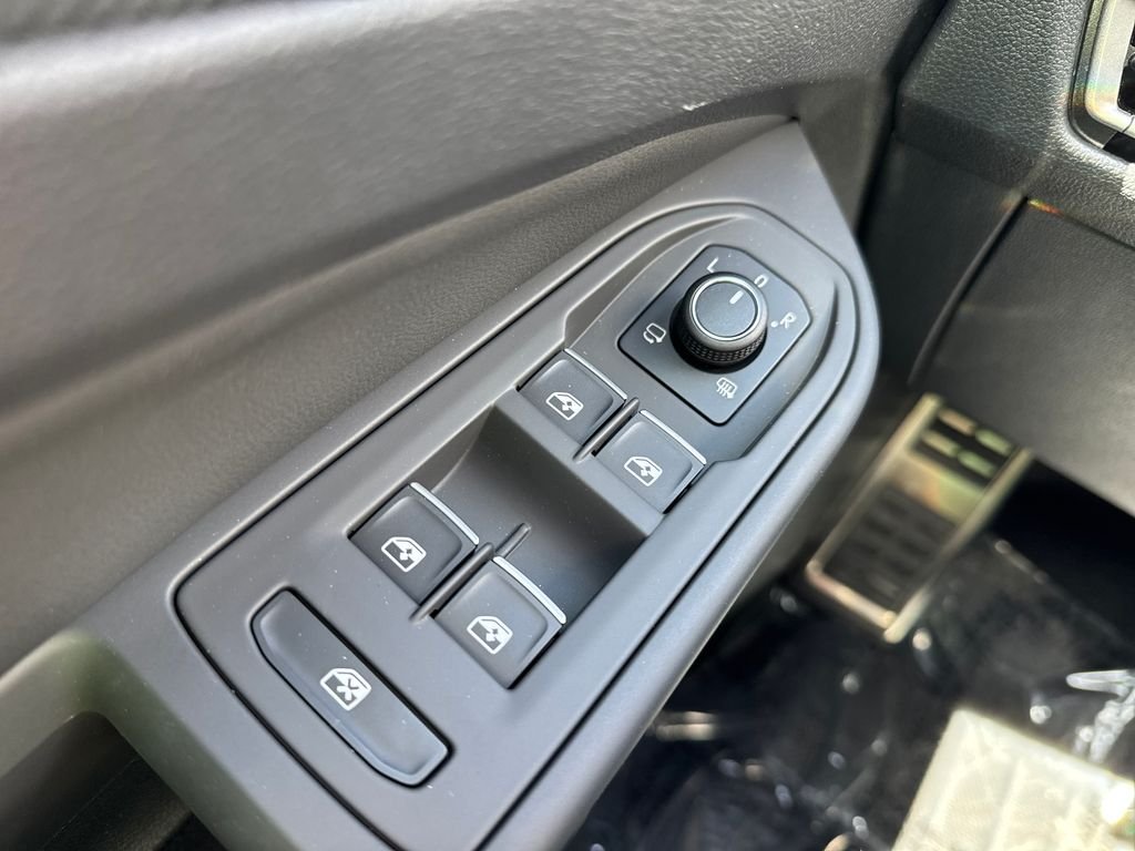 New 2026 Moonstone Gray Volkswagen 2.0T SE image 19