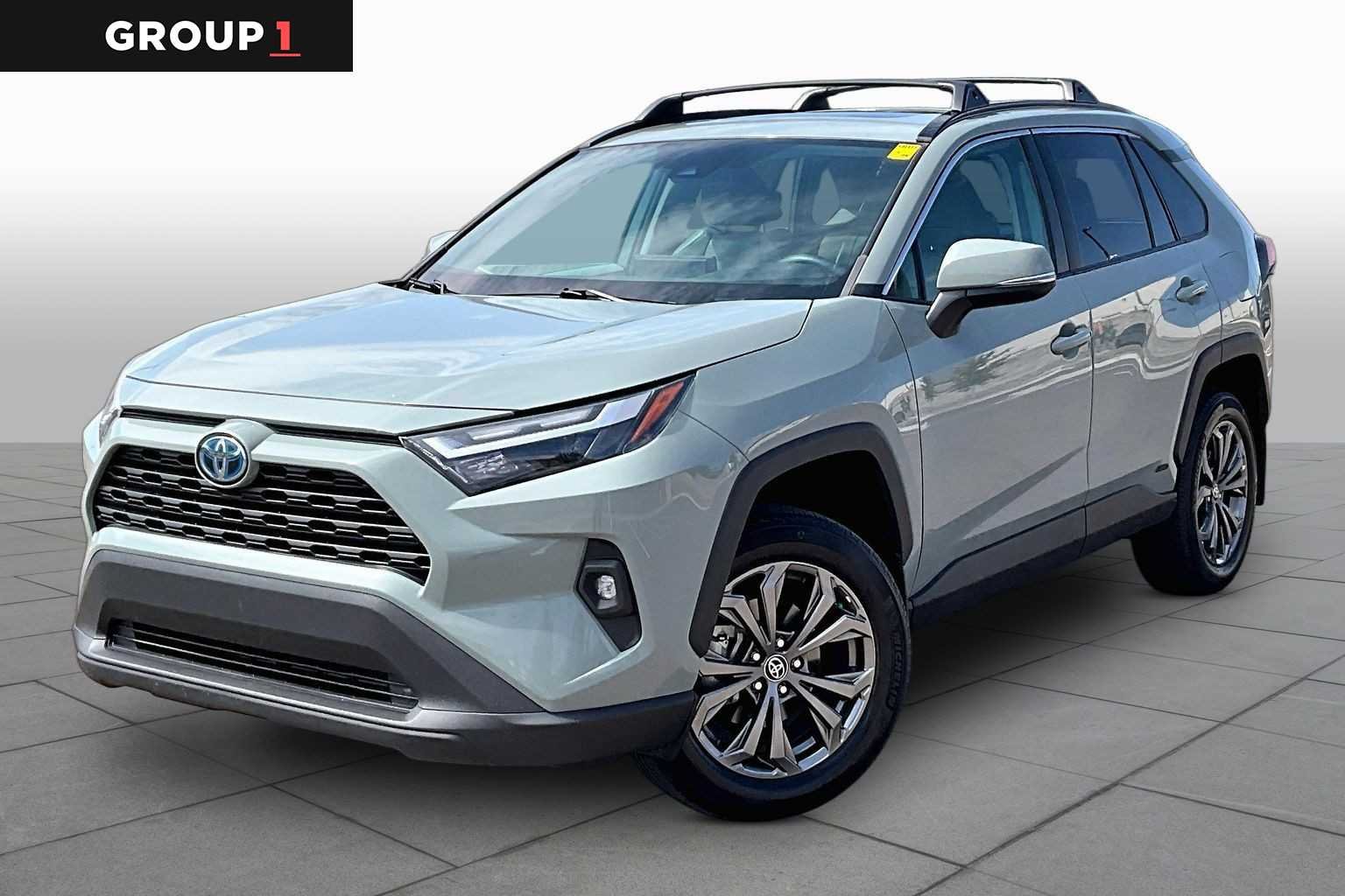 2022 Toyota RAV4 Hybrid XLE Premium