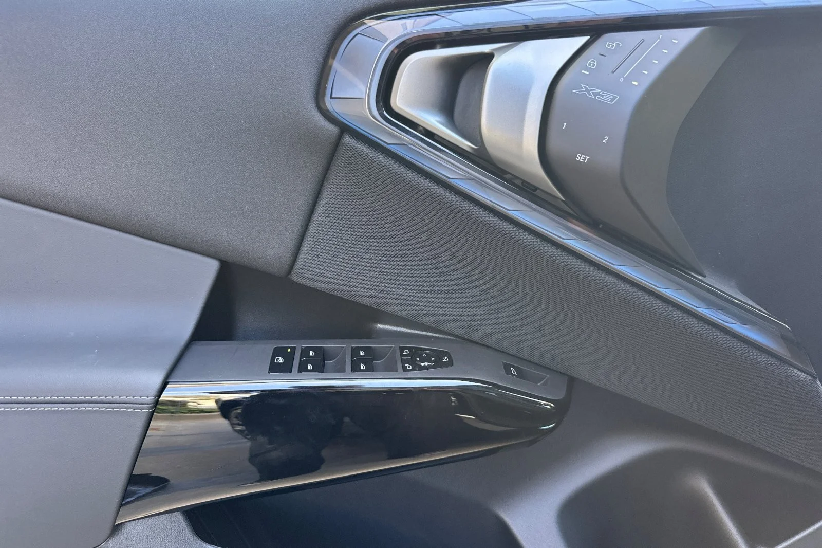 New 2026 Black Sapphire Metallic BMW 30 xDrive image 10