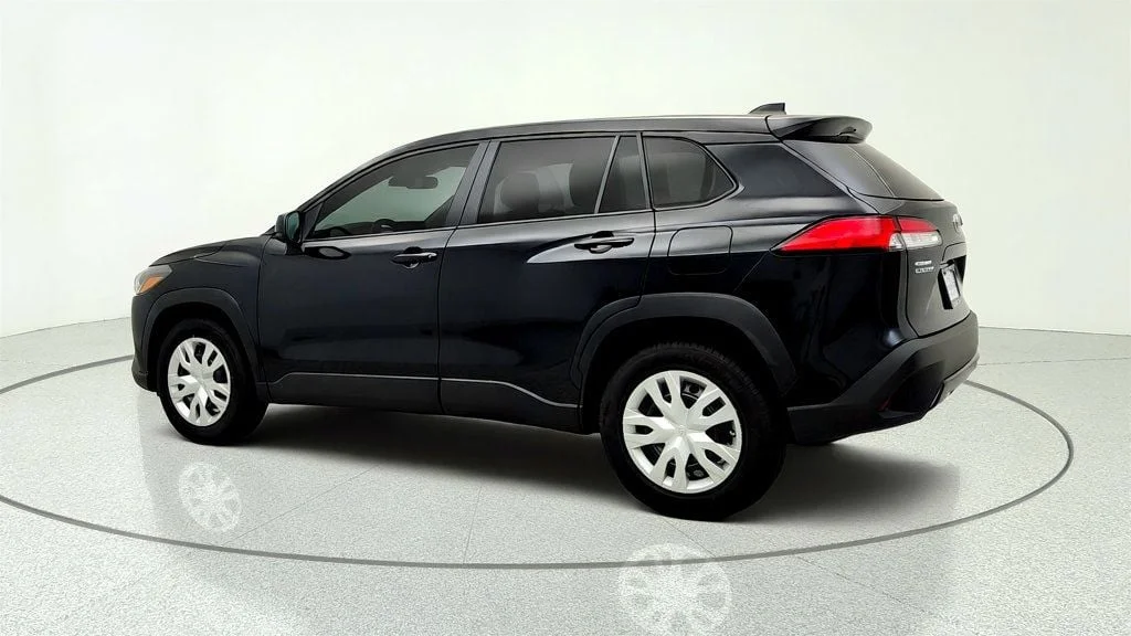 Used 2025 Jet Black Toyota L image 7