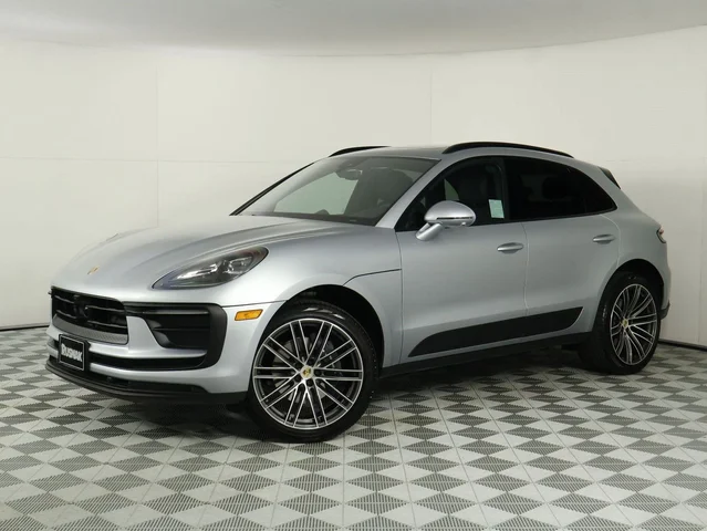 2026 Porsche Macan 