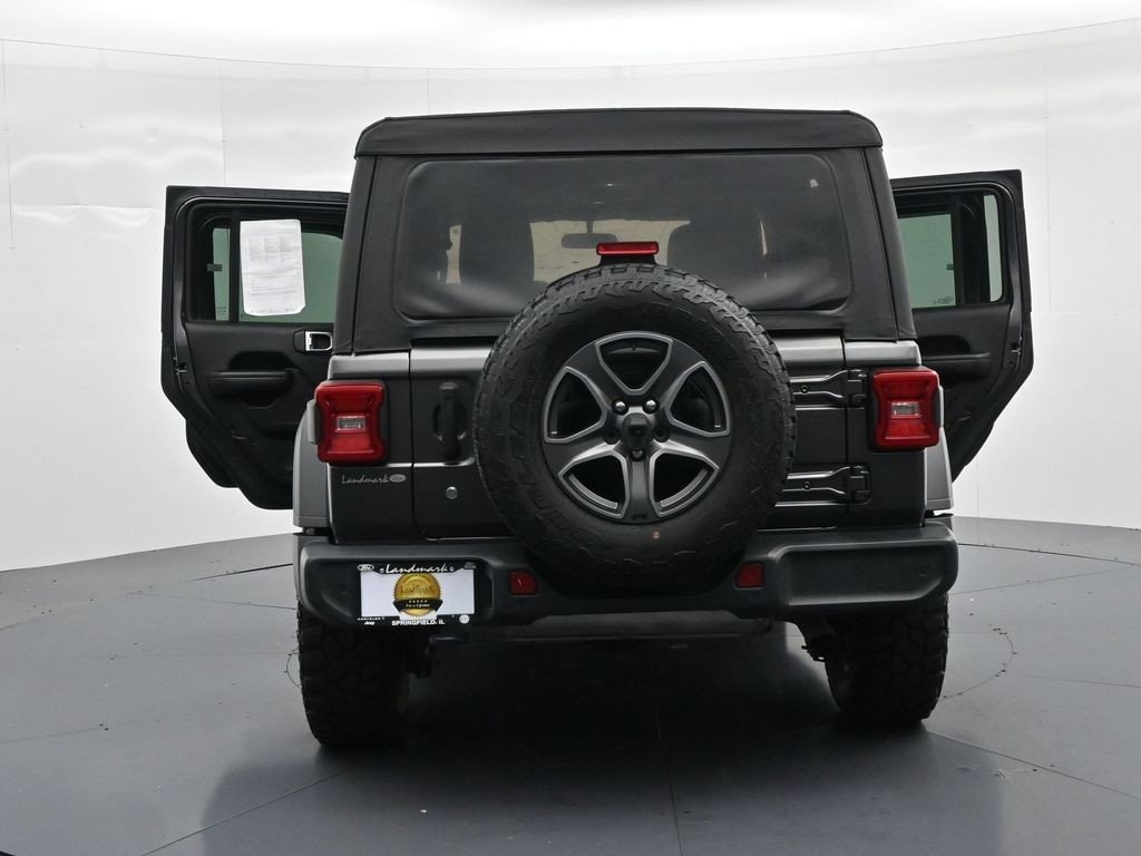 Used 2018 Crystal Metallic Jeep Unlimited Sport S image 25