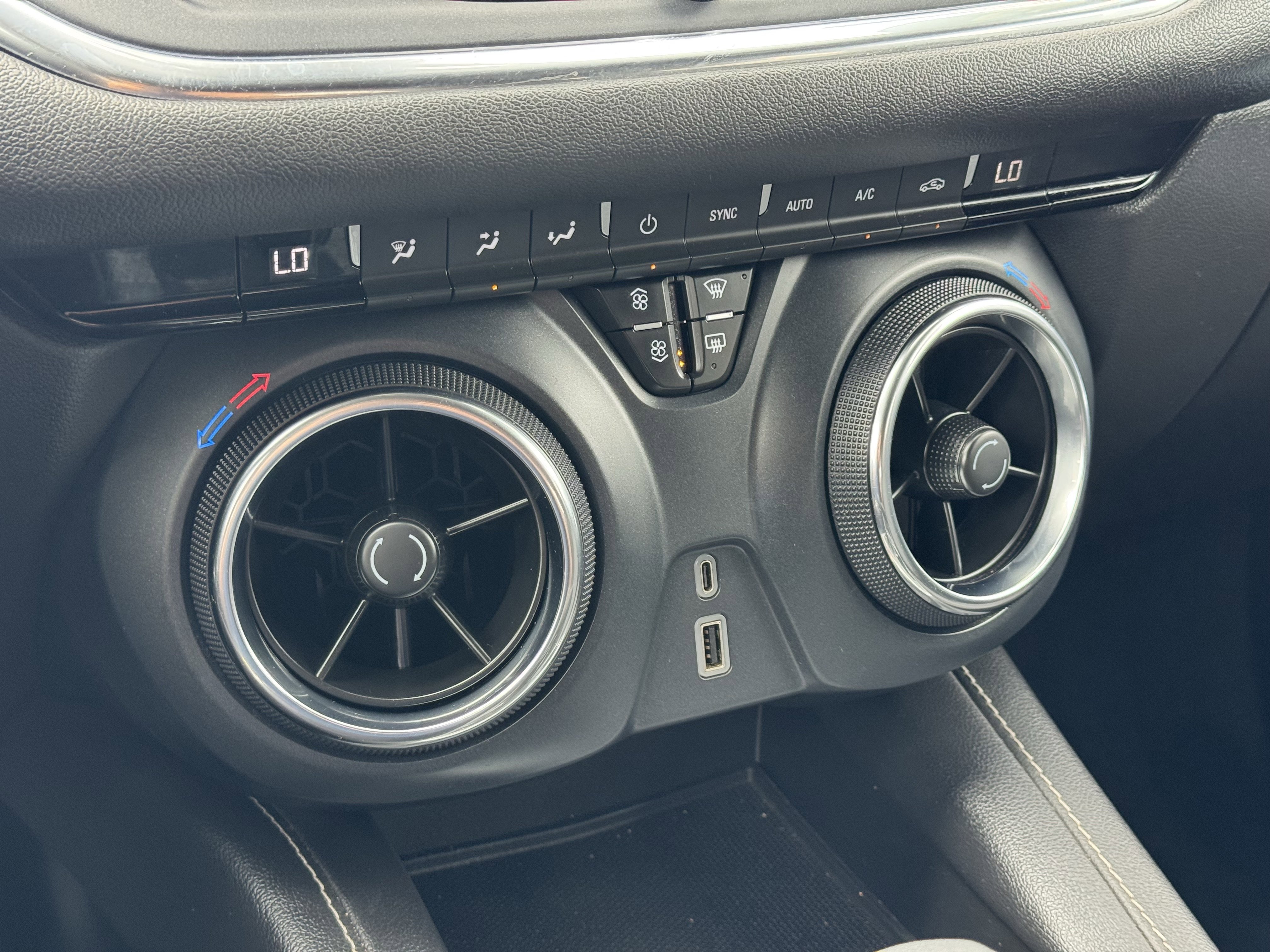 Used 2023 Summit White Chevrolet 2LT image 25