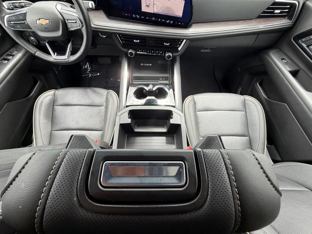 Used 2025 Gray Chevrolet Premier image 26