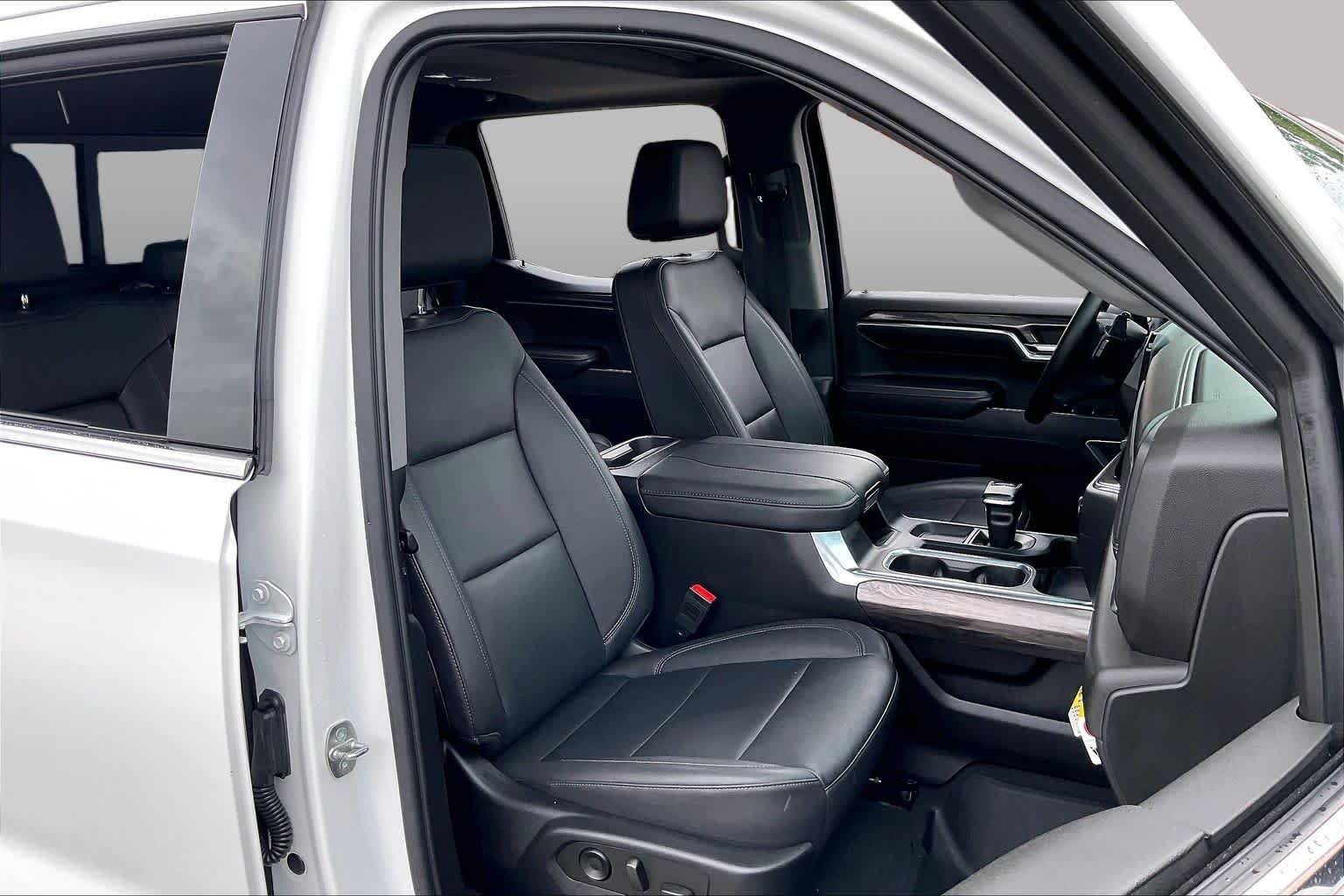 Used 2023 Summit White Chevrolet LTZ image 8