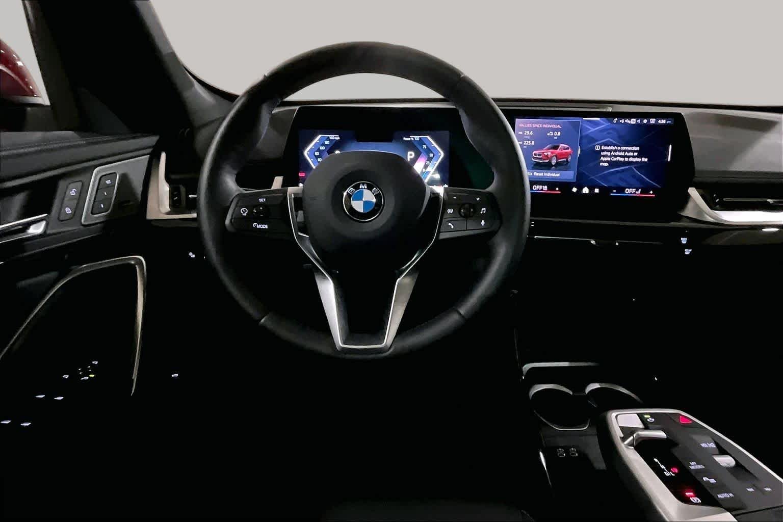 Used 2026 Vegas Red Metallic BMW xDrive28i image 5