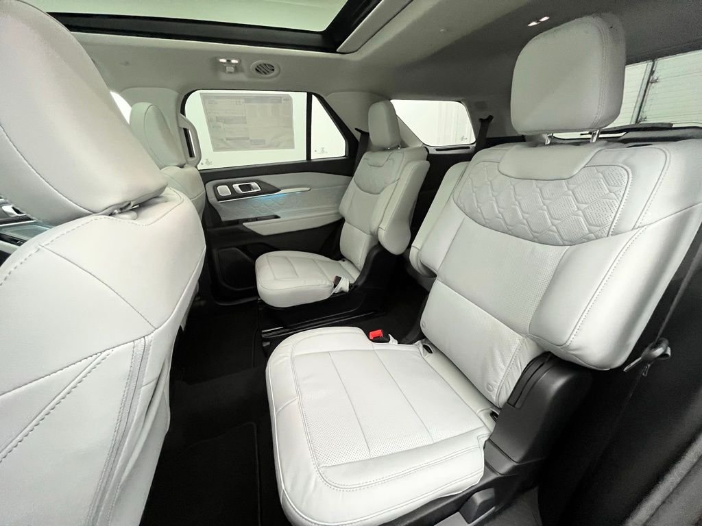 New 2026 Black Ford Platinum image 43