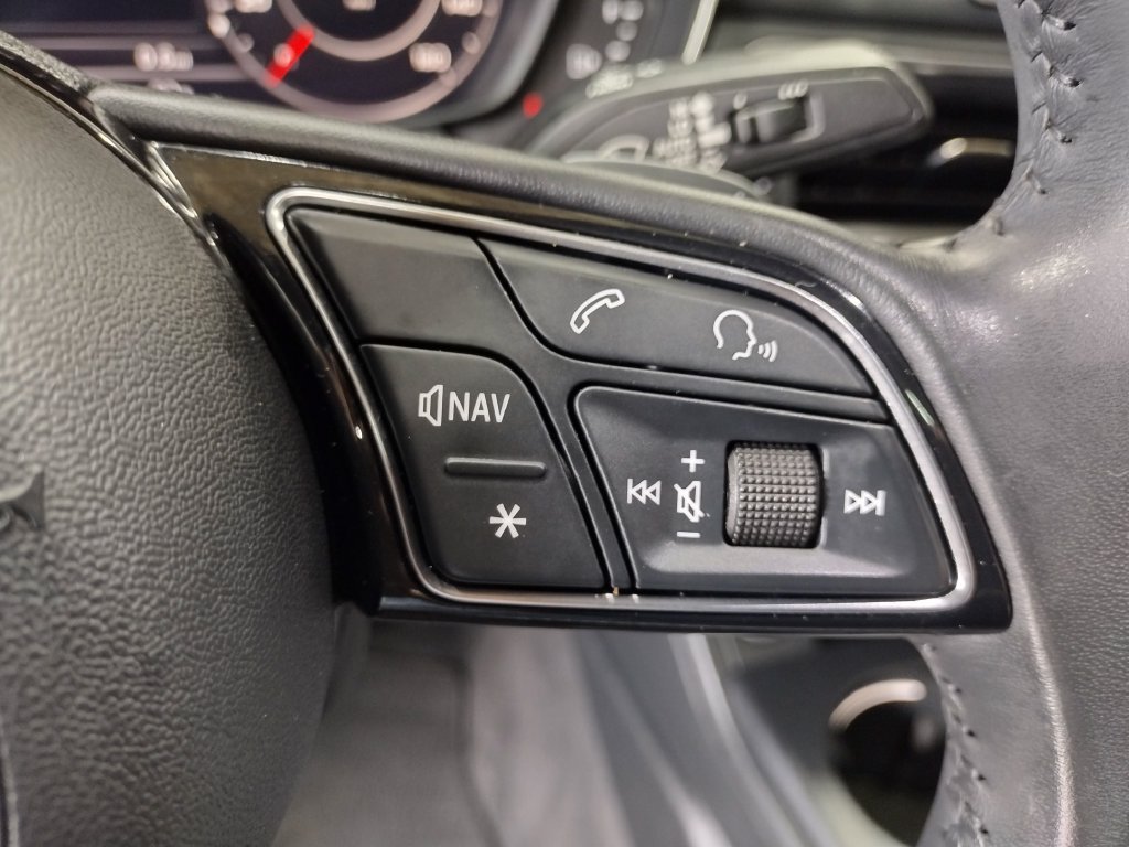 Used 2018 White Audi 2.0T image 28