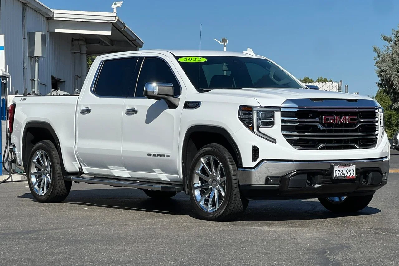 Used 2022 Summit White GMC SLT image 83