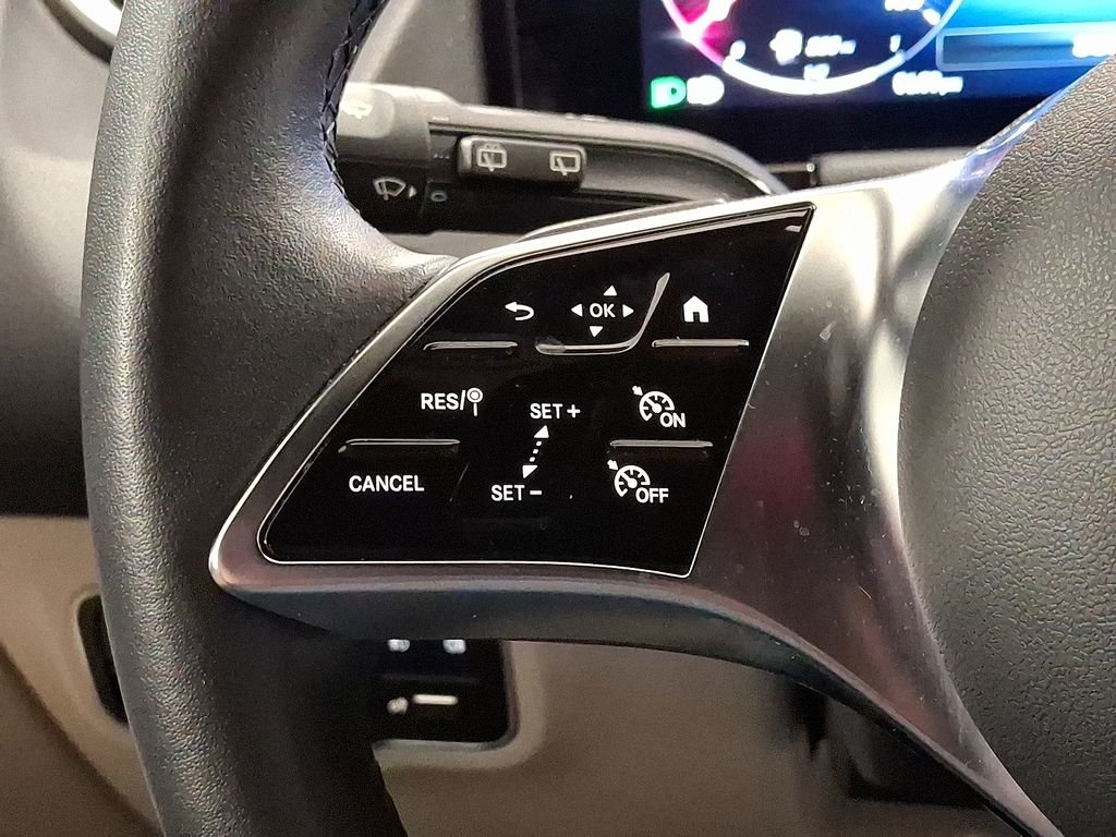 Certified Used 2025 White Mercedes-Benz GLA 250 image 20