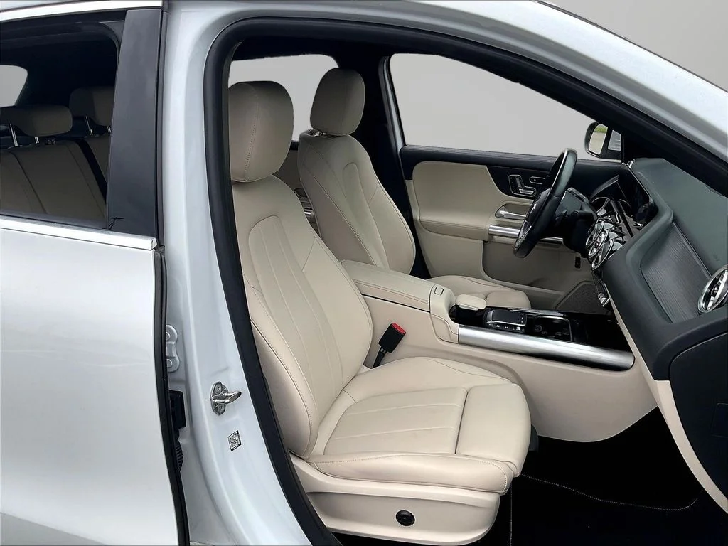 Used 2023  Mercedes-Benz GLA 250 image 28