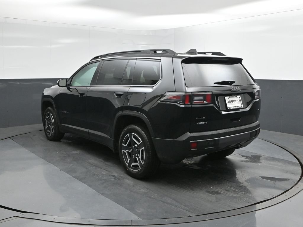 New 2026 Diamond Black Crystal Pearlcoat Jeep Limited image 5