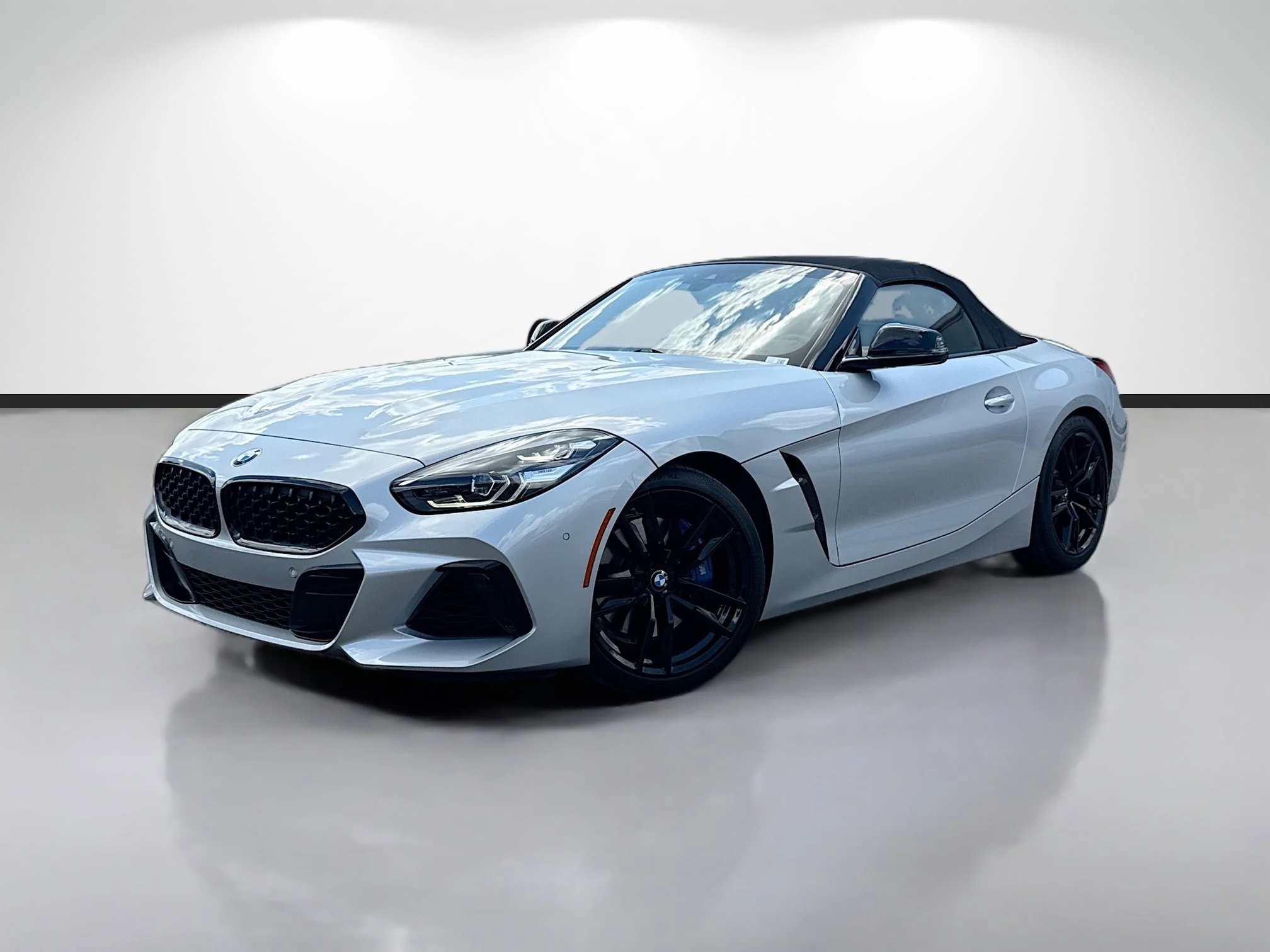 2022 BMW Z4 M40i's photo
