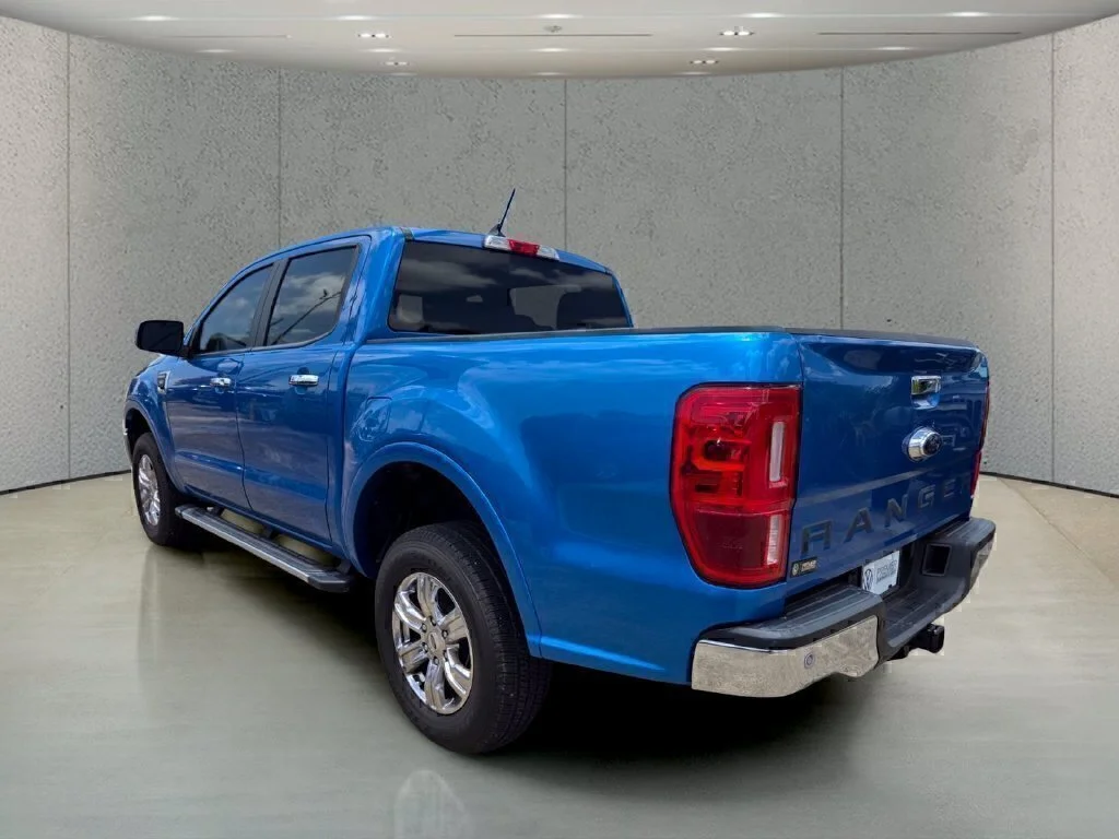 Used 2021 Blue Ford XLT image 3