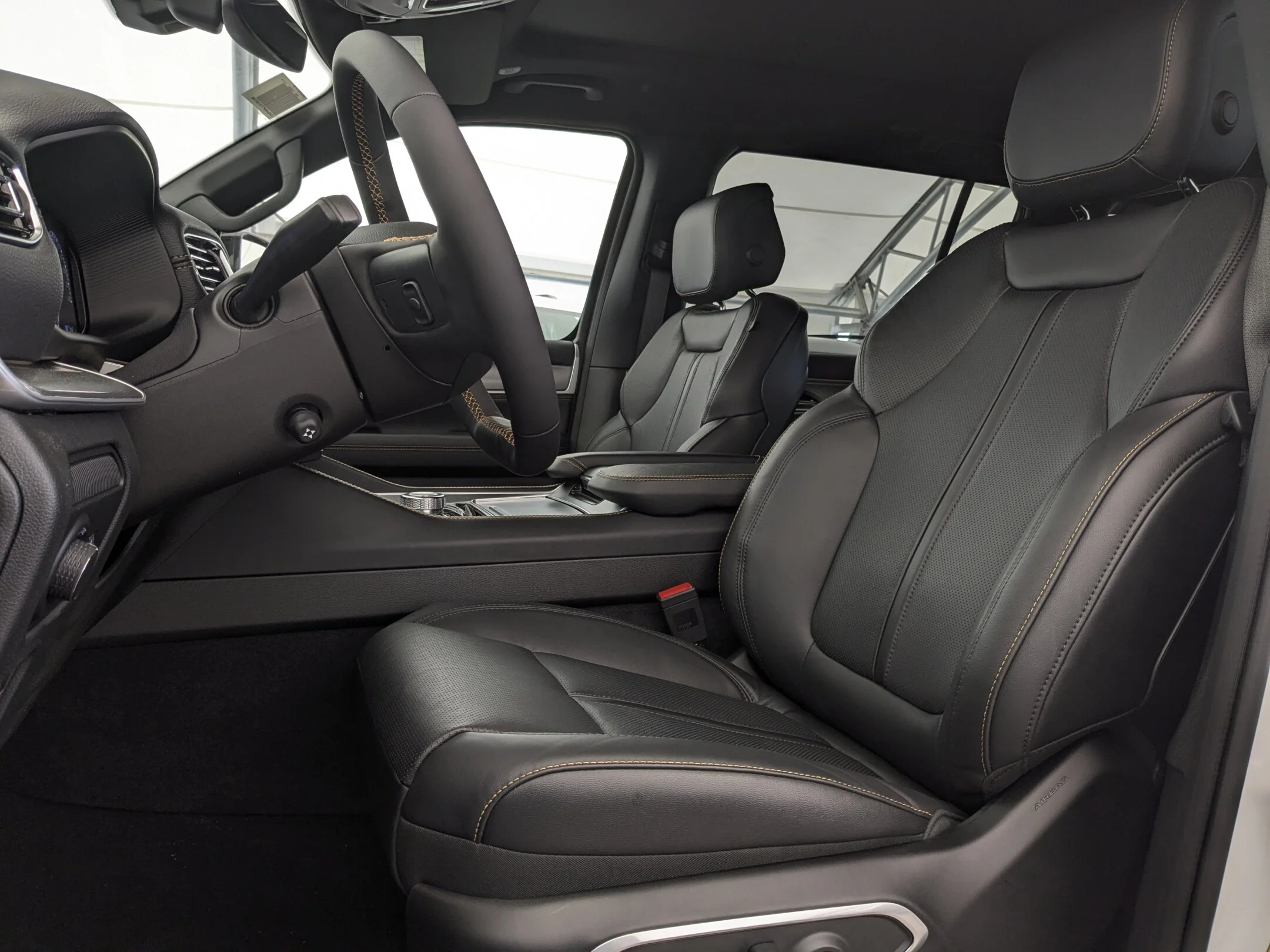 New 2026 White Jeep 85th Anniversary - - McIntosh 19 Spkr Audio - 3 Panel Sunroof - 22 Wheels - Surround View & More! image 14