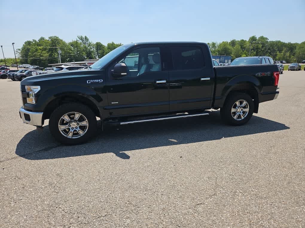 Used 2015 Green Gem Metallic Ford XLT image 2