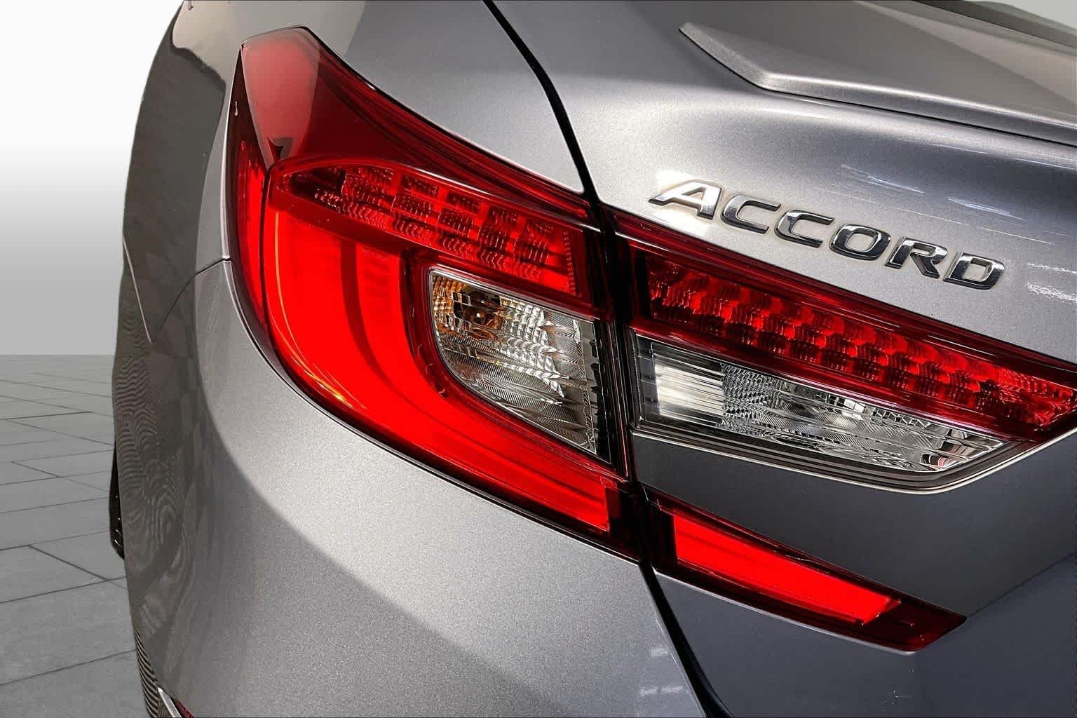 Used 2020 Lunar Silver Metallic Honda Sport image 28