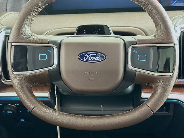 New 2026 Gray Ford King Ranch image 15