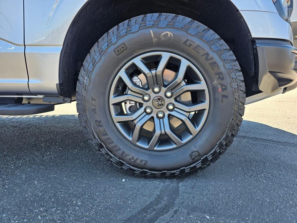 New 2026 Iconic Silver Metallic Ford Tremor® image 9