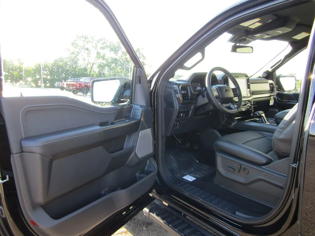 New 2026 Agate Black Metallic Ford Lariat® image 26