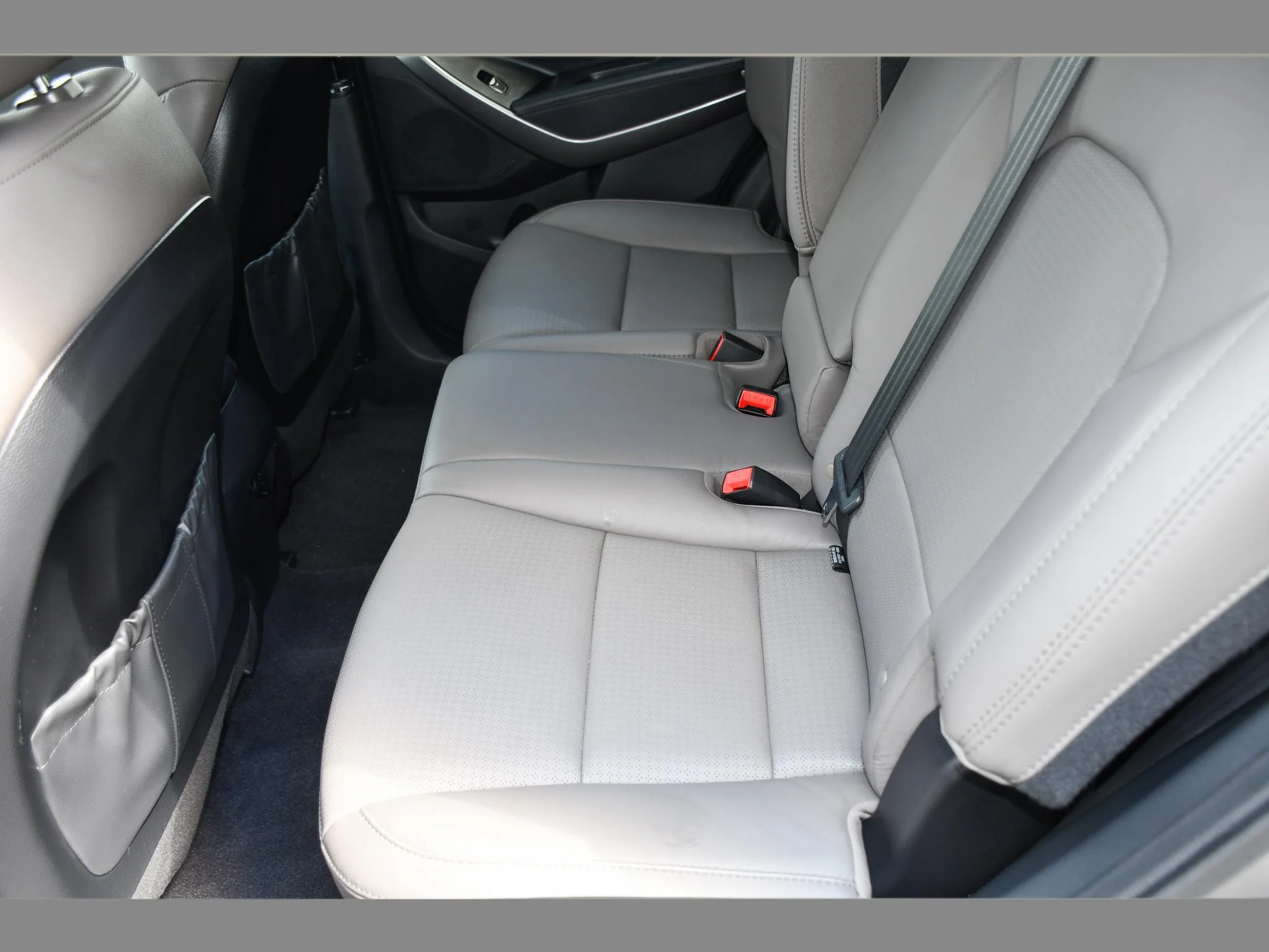 Used 2016 Mineral Gray Hyundai 2.4L (A6) image 12
